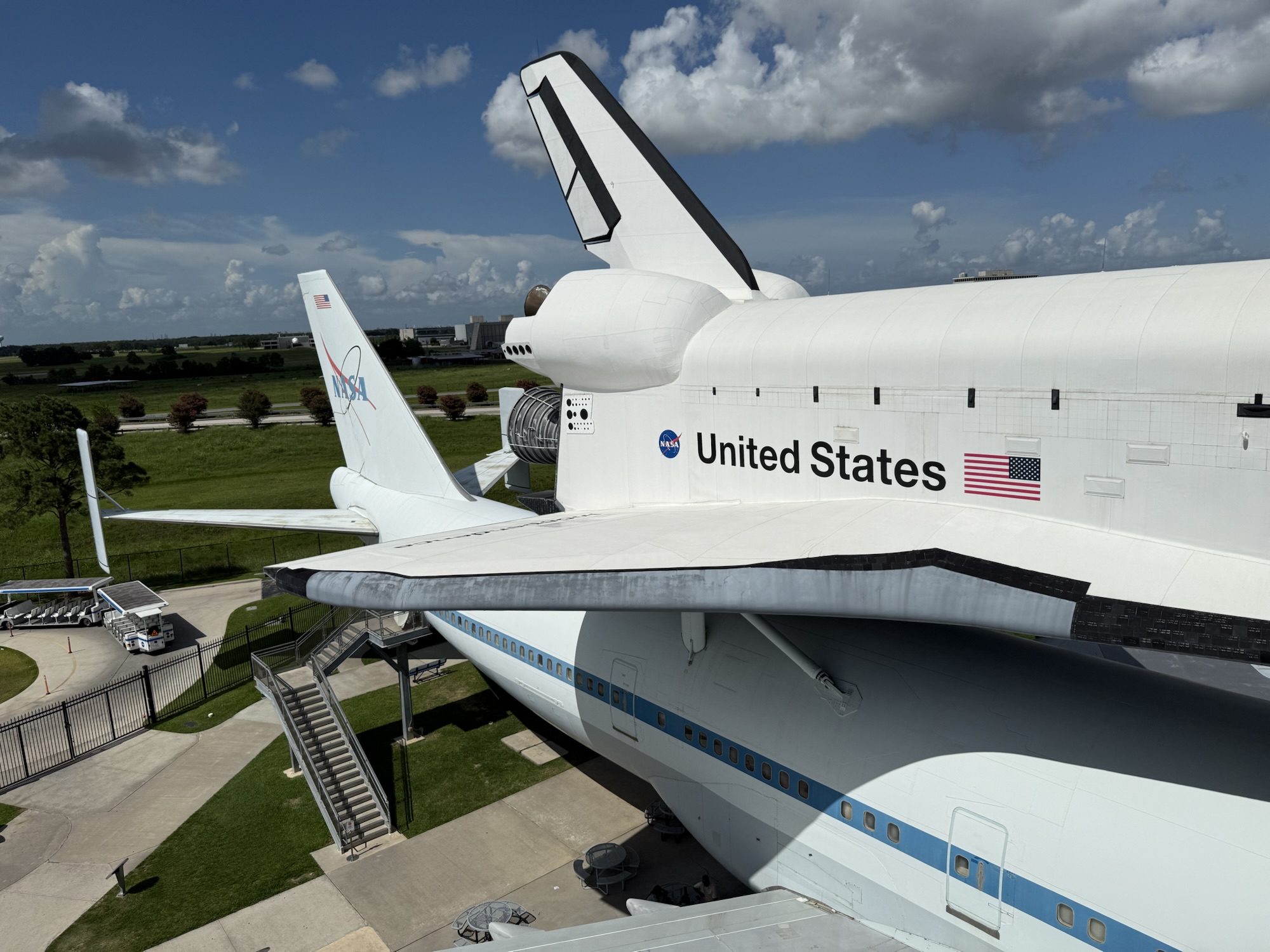 Space shuttle